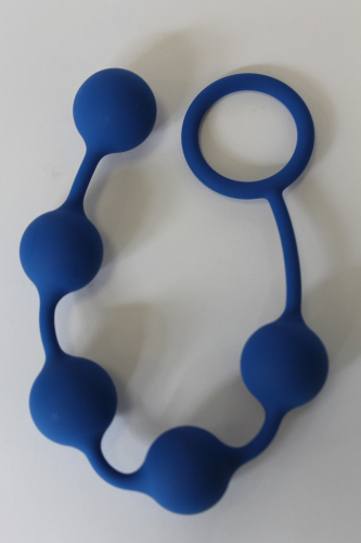 Анальная цепочка силиконовая с металлическими шариками и кольцом-ограничителем SWEET TOYS синий L 25 см D 3,1 см - 5